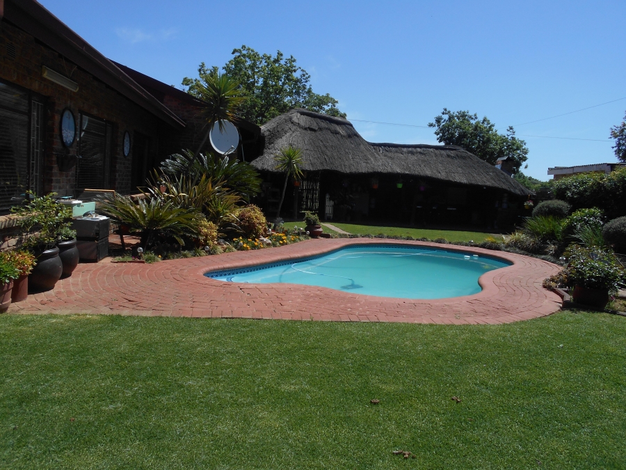 3 Bedroom Property for Sale in Riebeeckstad Free State